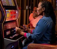 Meja No Commission Baccarat di studio HD juara288 dengan dealer profesional